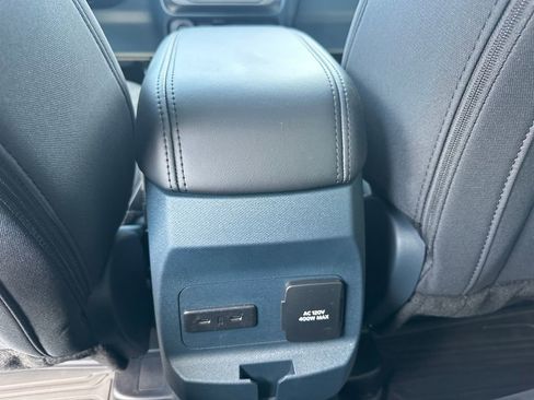 New 2025 Ford Maverick XLT w/ XLT Luxury Package image 17