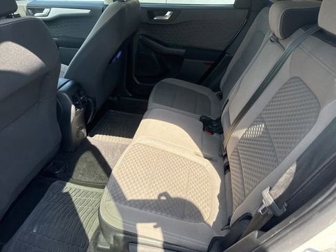 Used 2020 Ford Escape SE image 14