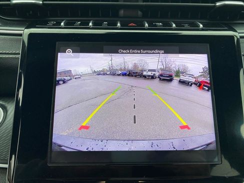 Used 2023 Jeep Grand Cherokee L Laredo AWD/4WD image 16