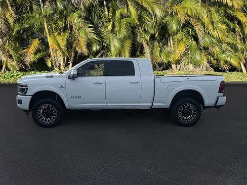 Used 2026 RAM 2500 Limited AWD/4WD image 9