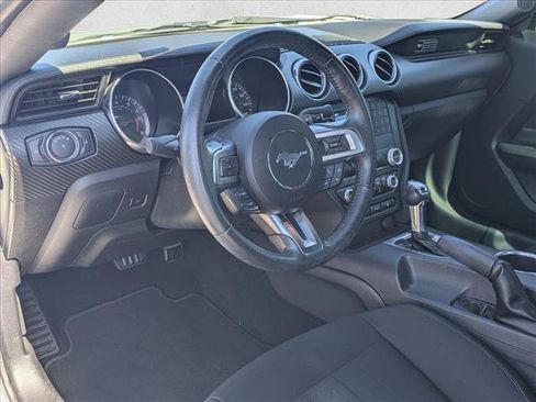 Used 2020 Ford Mustang Coupe RWD image 10