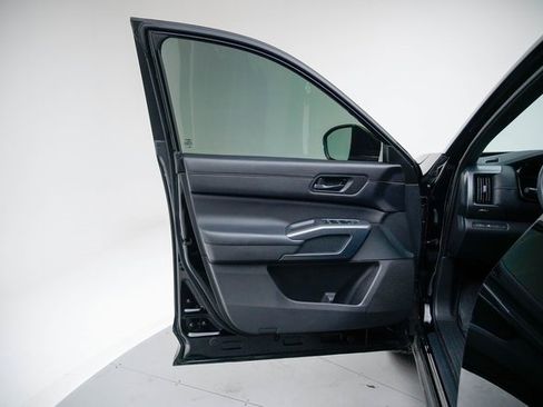 Used 2024 Nissan Pathfinder Rock Creek image 22