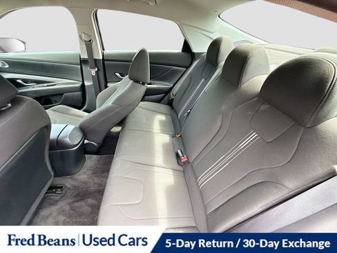 Certified 2022 Hyundai Elantra Blue FWD image 30