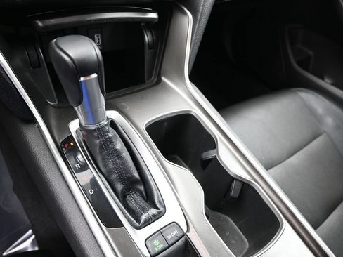 Used 2018 Honda Accord Sport image 23