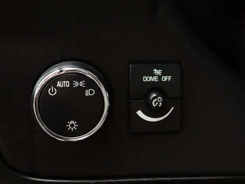 Used 2015 Chevrolet Express 4500 image 26