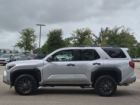 Certified 2026 Toyota 4Runner SR5 AWD/4WD image 2