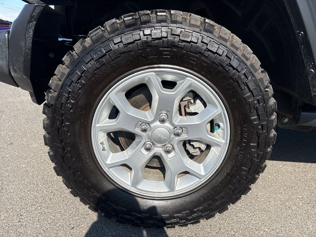 Used 2021 Jeep Wrangler Sport AWD/4WD image 23