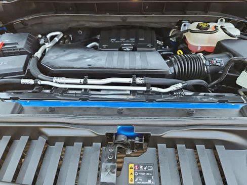 Used 2023 Chevrolet Silverado 1500 Custom w/ 2.7L Blackout Package RWD image 18