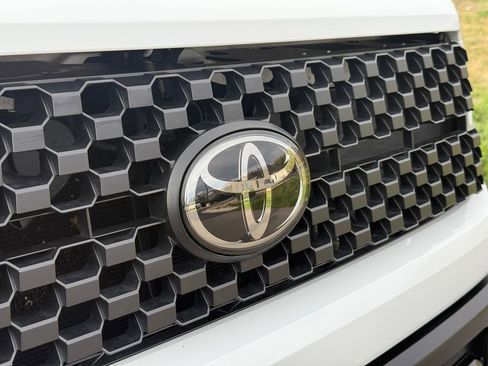 Used 2014 Toyota Tundra Limited w/ TRD Off Road Package image 17