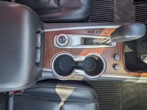 Used 2018 Nissan Pathfinder Platinum w/ Cargo Package image 20