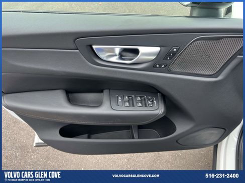 Used 2024 Volvo XC60 T8 Plus w/ Protection Package Premier image 15