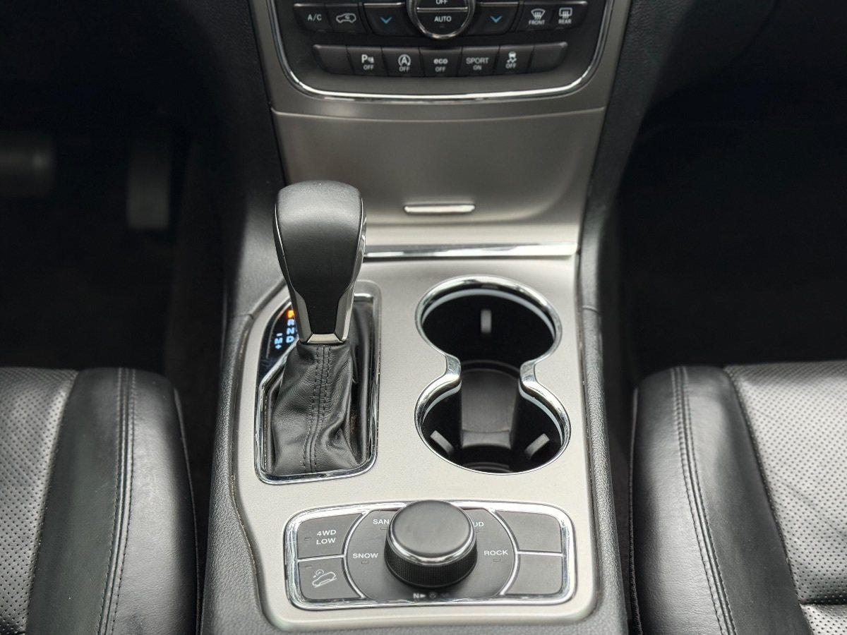 Used 2018 Jeep Grand Cherokee Limited w/ Luxury Group II AWD/4WD image 28