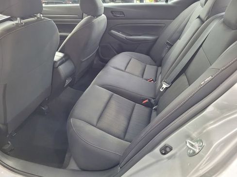 Used 2024 Nissan Altima 2.5 SV image 18