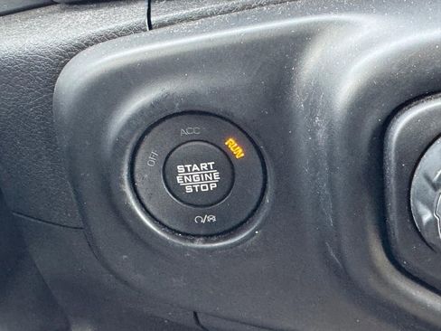 Used 2021 Jeep Wrangler Unlimited Sport image 21