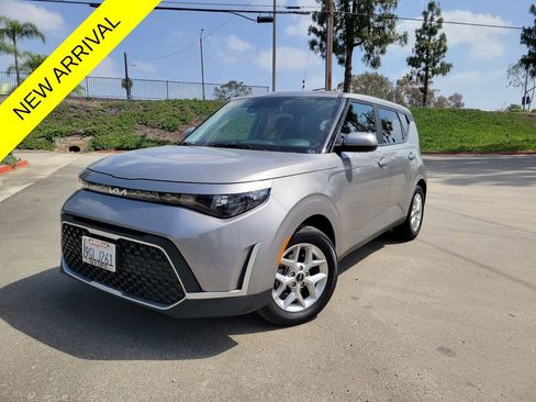 Certified 2023 Kia Soul LX w/ LX Technology Package FWD image 1