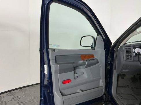 Used 2006 Dodge Ram 1500 Truck SLT image 10