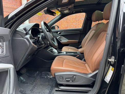 Used 2024 Audi Q3 2.0T Premium image 23