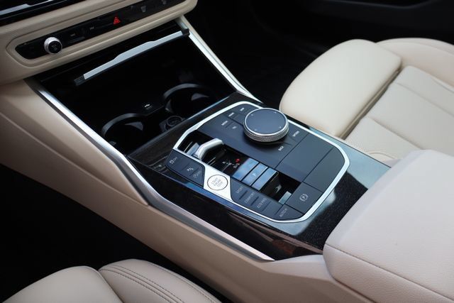 Used 2023 BMW 330i xDrive Sedan w/ Premium Package AWD/4WD image 28