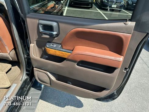 Used 2017 Chevrolet Silverado 1500 High Country AWD/4WD image 20