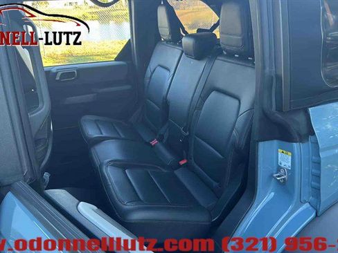 Used 2022 Ford Bronco Badlands w/ Sasquatch Package image 18