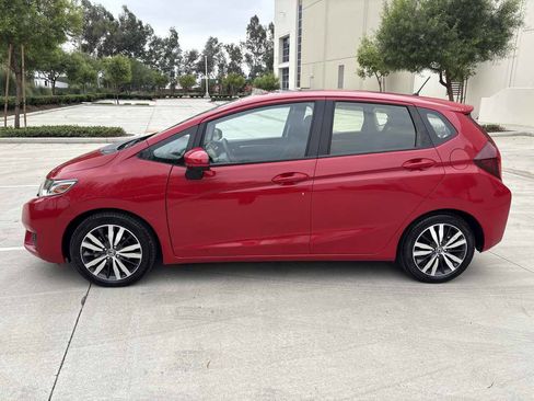Used 2016 Honda Fit EX image 2