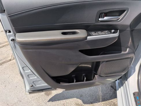 Certified 2025 Toyota Sienna XLE Woodland Edition AWD/4WD image 10