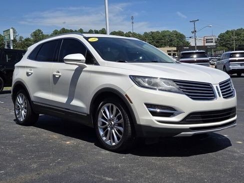 Used 2017 Lincoln MKC Reserve FWD image 1