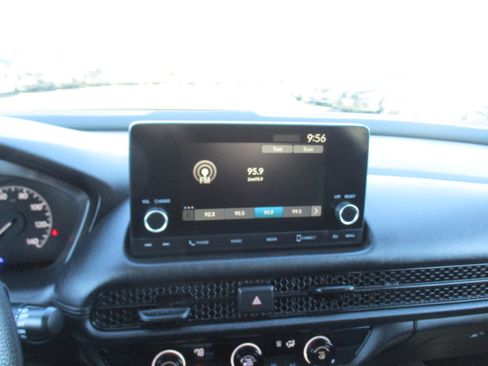 Certified 2023 Honda HR-V LX image 16