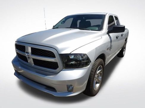 Used 2014 RAM 1500 Express RWD image 4