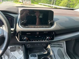 Used 2023 Nissan Rogue Platinum w/ Platinum Premium Package AWD/4WD video 3