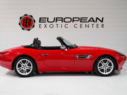 Used 2001 BMW Z8 RWD image 6