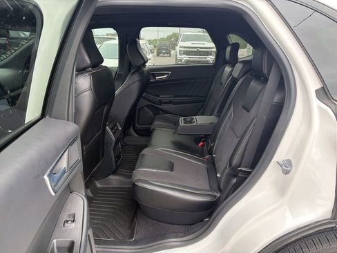 Used 2024 Ford Edge ST w/ Equipment Group 401A AWD/4WD image 7