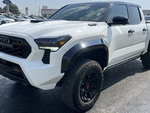 Used 2024 Toyota Tacoma TRD Pro image 4