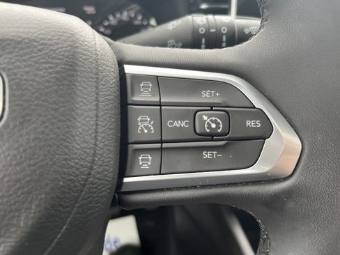 Used 2023 Jeep Compass Limited w/ Sun and Sound Group AWD/4WD image 20