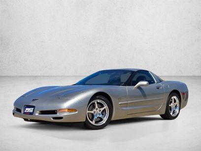 Used 2000 Chevrolet Corvette Coupe w/ Roof Pkg