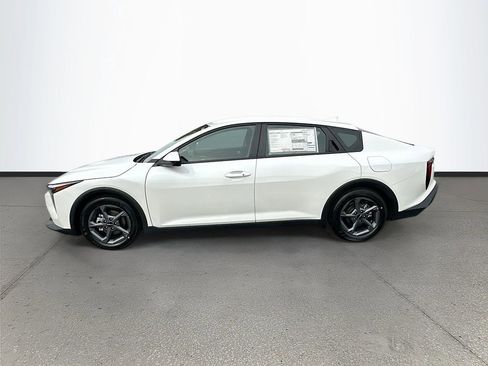 New 2025 Kia K4 LXS image 4