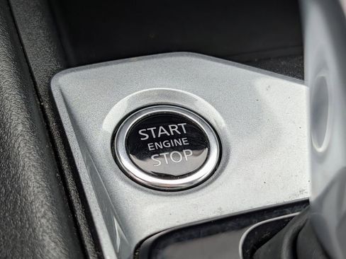 Used 2025 Nissan Altima 2.5 SV FWD image 15