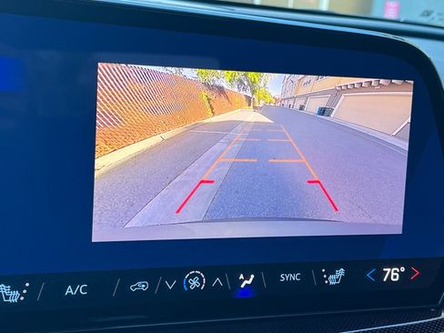 New 2026 Chevrolet Traverse Z71 w/ LPO, Floor Liner Package AWD/4WD image 21