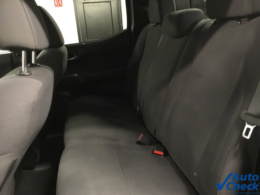 Used 2018 Toyota Tacoma TRD Off-Road w/ Technology Package AWD/4WD image 42