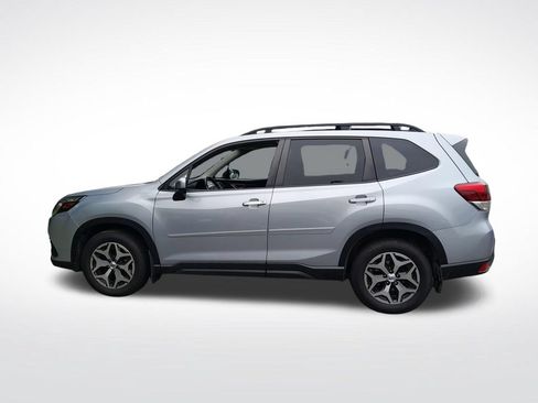 Used 2023 Subaru Forester Premium AWD/4WD image 4