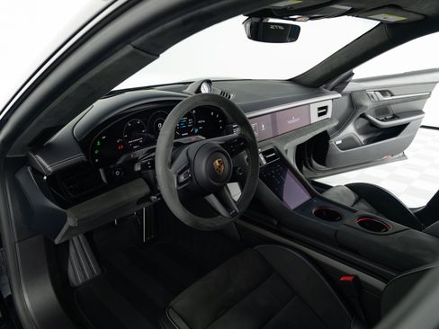 Used 2024 Porsche Taycan GTS AWD/4WD image 10