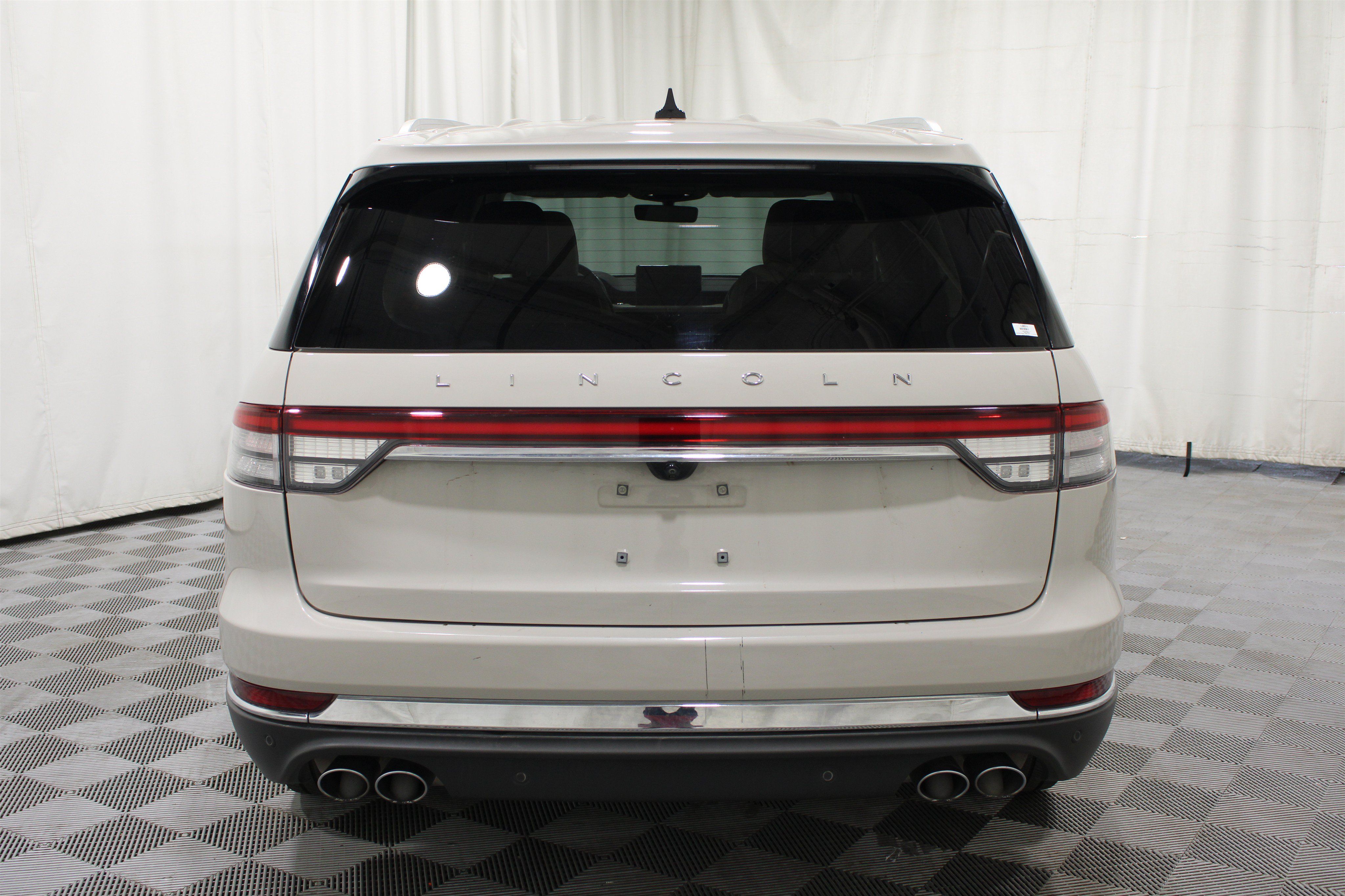 Used 2022 Lincoln Aviator Reserve w/ Elements Package Plus AWD/4WD image 32
