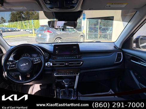 Certified 2022 Kia Seltos Nightfall Edition AWD/4WD image 23