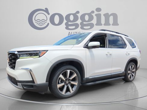 Certified 2024 Honda Pilot Elite image 1