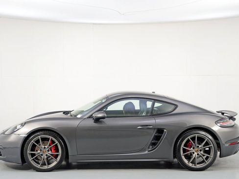 Used 2019 Porsche 718 Cayman S image 36