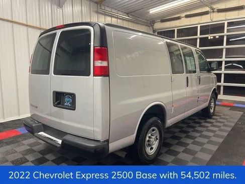Used 2022 Chevrolet Express 2500 image 3