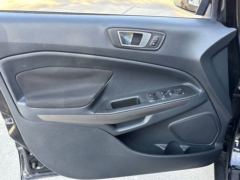 Used 2019 Ford EcoSport SE image 16