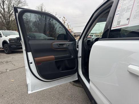 Used 2023 Ford Bronco Sport Outer Banks w/ Tech Package image 17