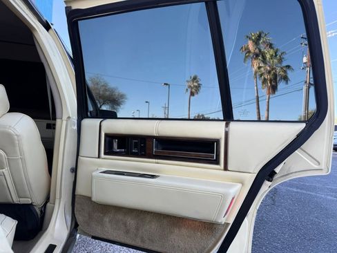 Used 1989 Cadillac De Ville Sedan FWD image 33