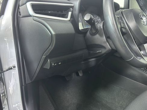 Used 2025 Toyota Corolla SE FWD image 28